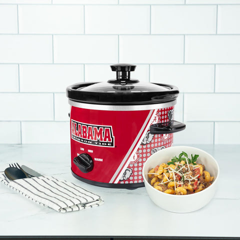 Envase de aluminio con diseño colorido de Uncanny Brands para cocinar con estilo.