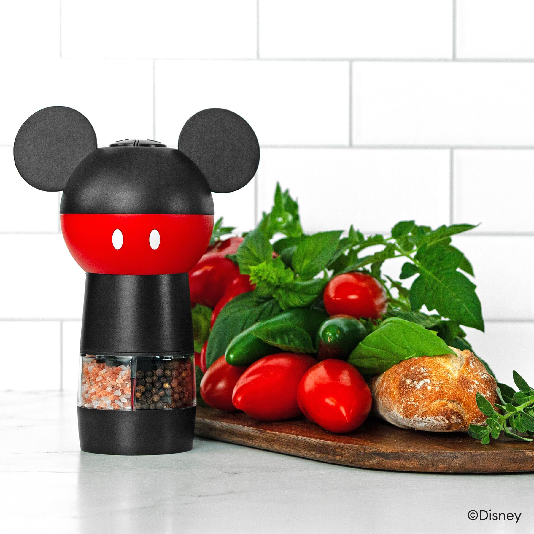 Regalo temático Disney Mickey Mouse de Uncanny Brands para cocinas y fans.