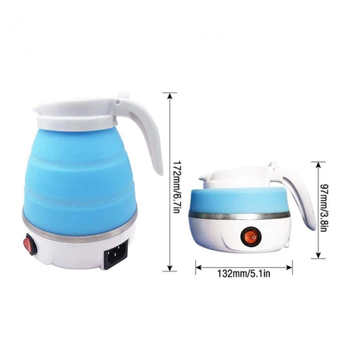Tetera azul de UpdateClassic para preparar té o café al momento.
