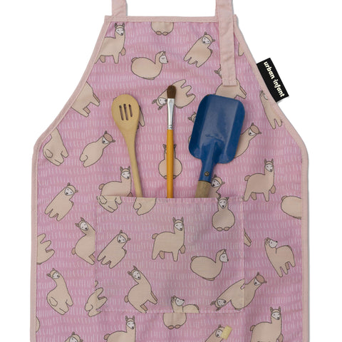 Delantal Pequeño Ayudante de Urban Infant con ajuste de cuello, cómodo de usar.