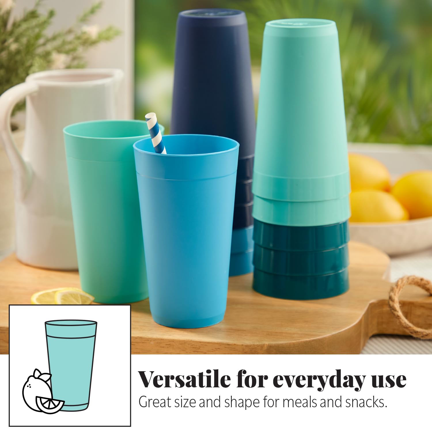 US Acrylic Newport 20oz verde-mar, perfecto para terraza y eventos al aire libre.