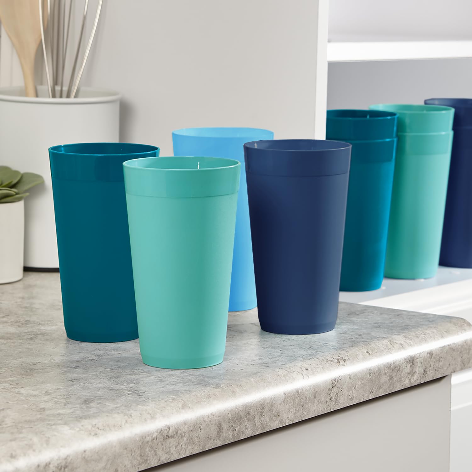 US Acrylic Newport 20oz verde-mar, ideal para patios y barbacoas.