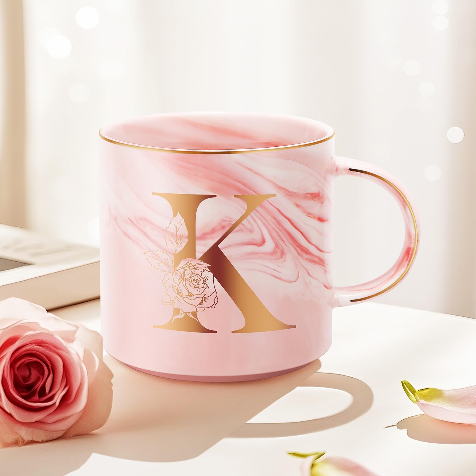 Taza Uwingess con borde dorado protege el labio y añade elegancia.