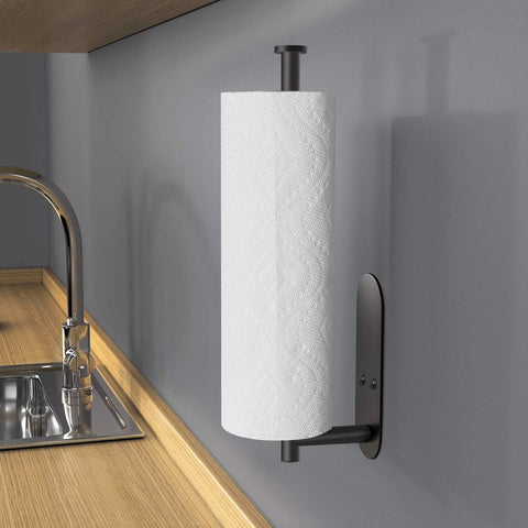 Diseño compacto y negro moderno que complementa cocinas distintas.