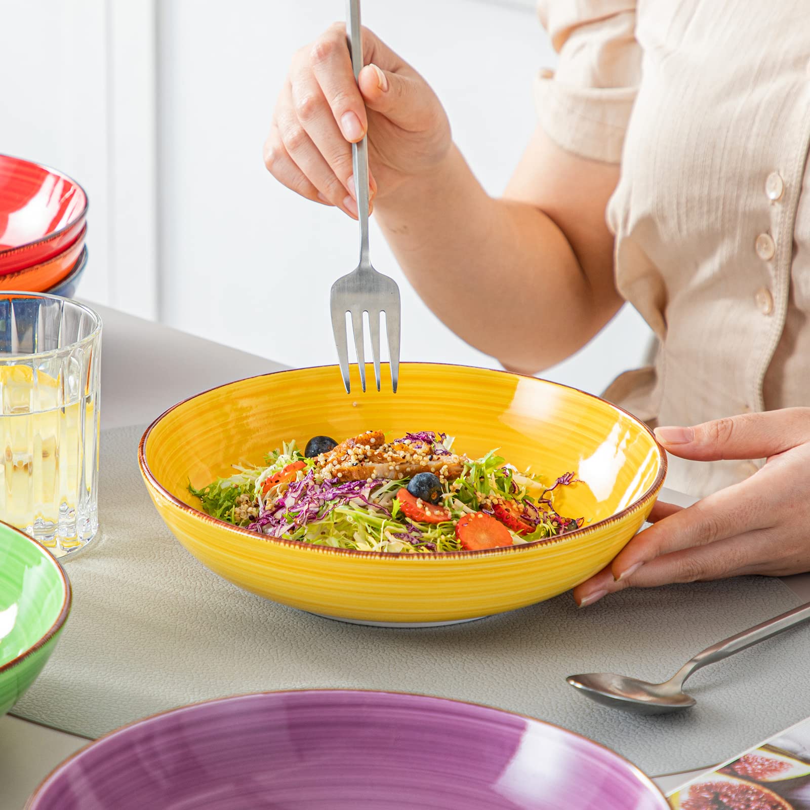 Vancasso Bonita tazones apilables 01: ahorro de espacio en la cocina.