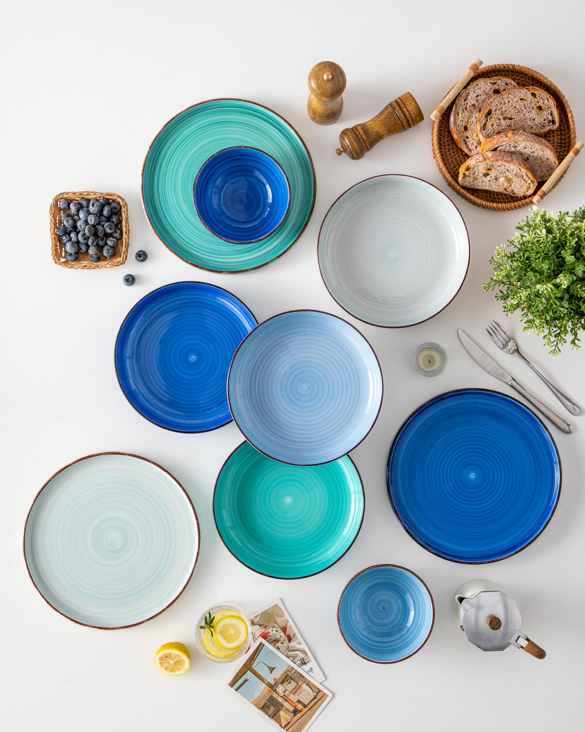 Vancasso Bonita tazones pasta azul, ideales para porciones grandes de sopa o ensaladas.