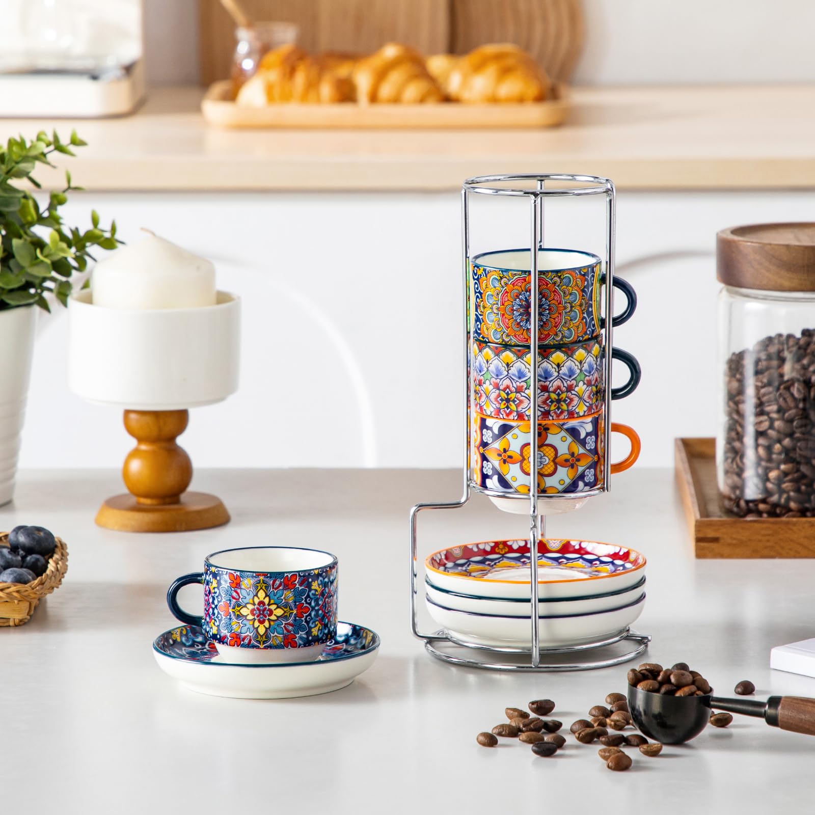 Expositor cerámico de tazas vancasso para ordenar mesa.