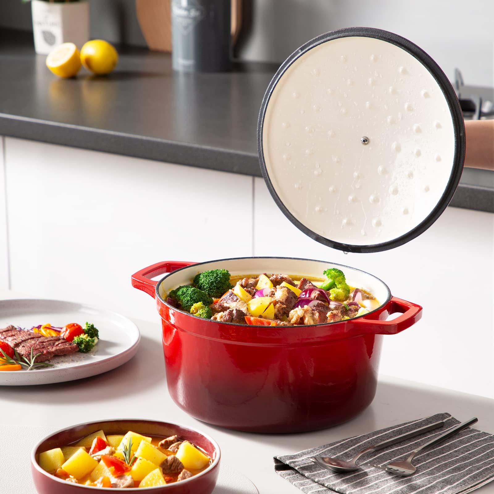 Mango ergonómico de la Olla Vancasso para verter y servir con comodidad