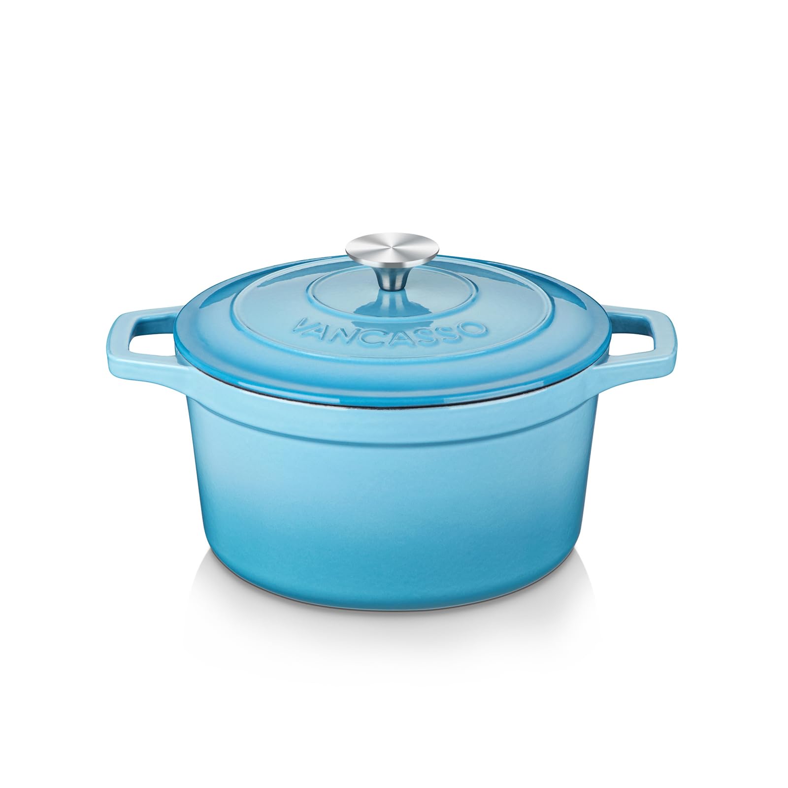 Olla vancasso de hierro esmaltado azul con tapa de acero inoxidable para sellar sabores.