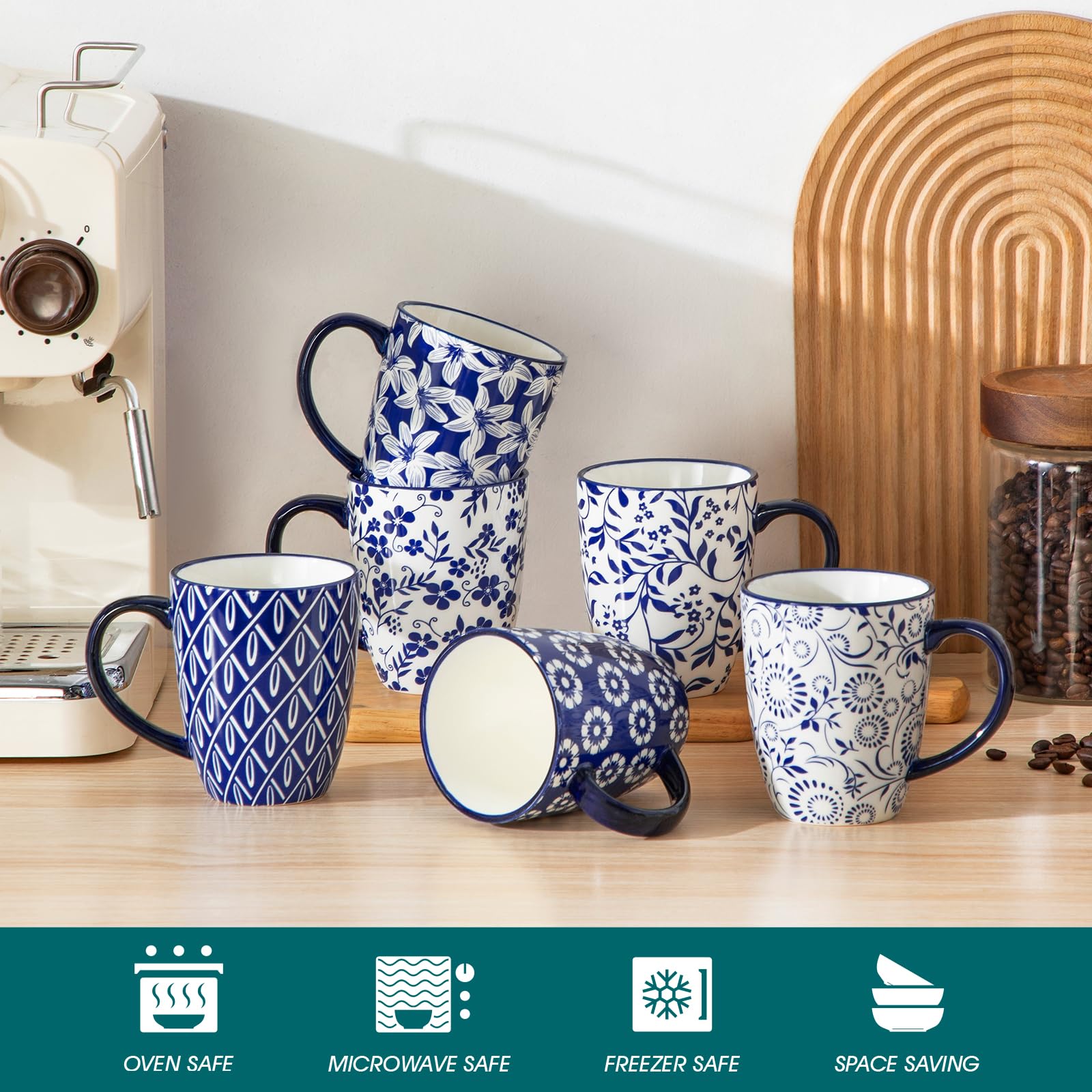 Tazas de cerámica SELENE, acabado azul floral, perfectas para capuchino suave.