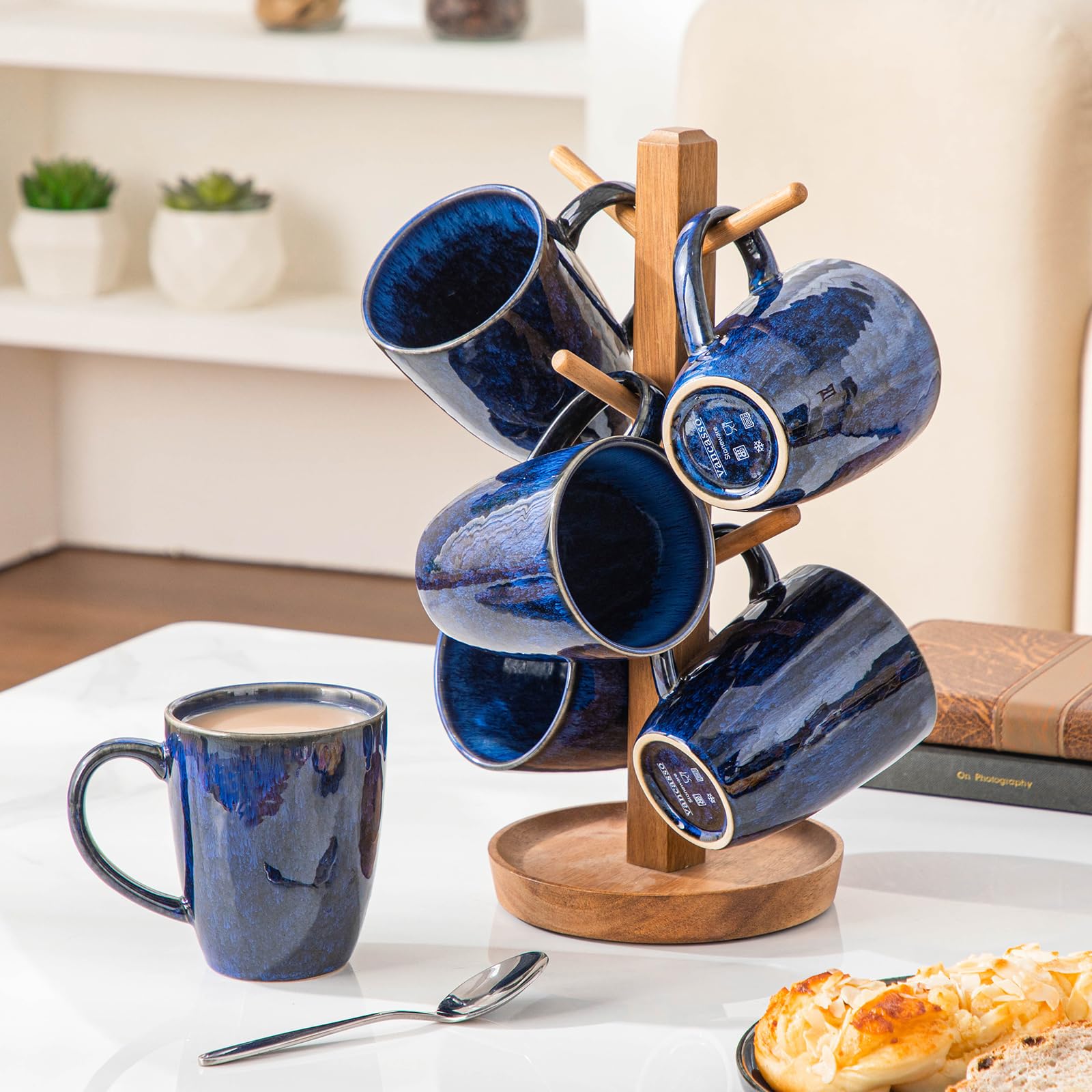 Diseño minimalista azul de Vancasso STARRY para mesa elegante
