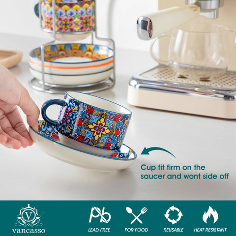 Diseño bohemio colorido Vancasso que añade carácter a la mesa.