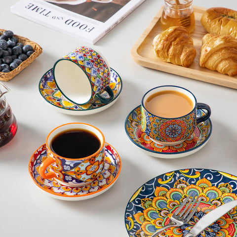 Tazas espresso ergonómicas Vancasso con mango cómodo para un agarre suave.