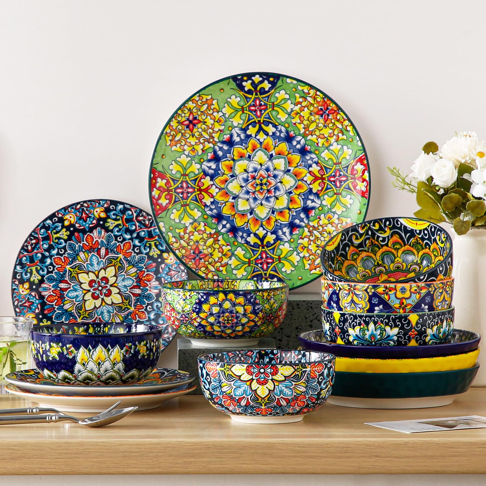 Decoración y funcionalidad: tazones Vancasso que embellecen la mesa y sirven en cocina.
