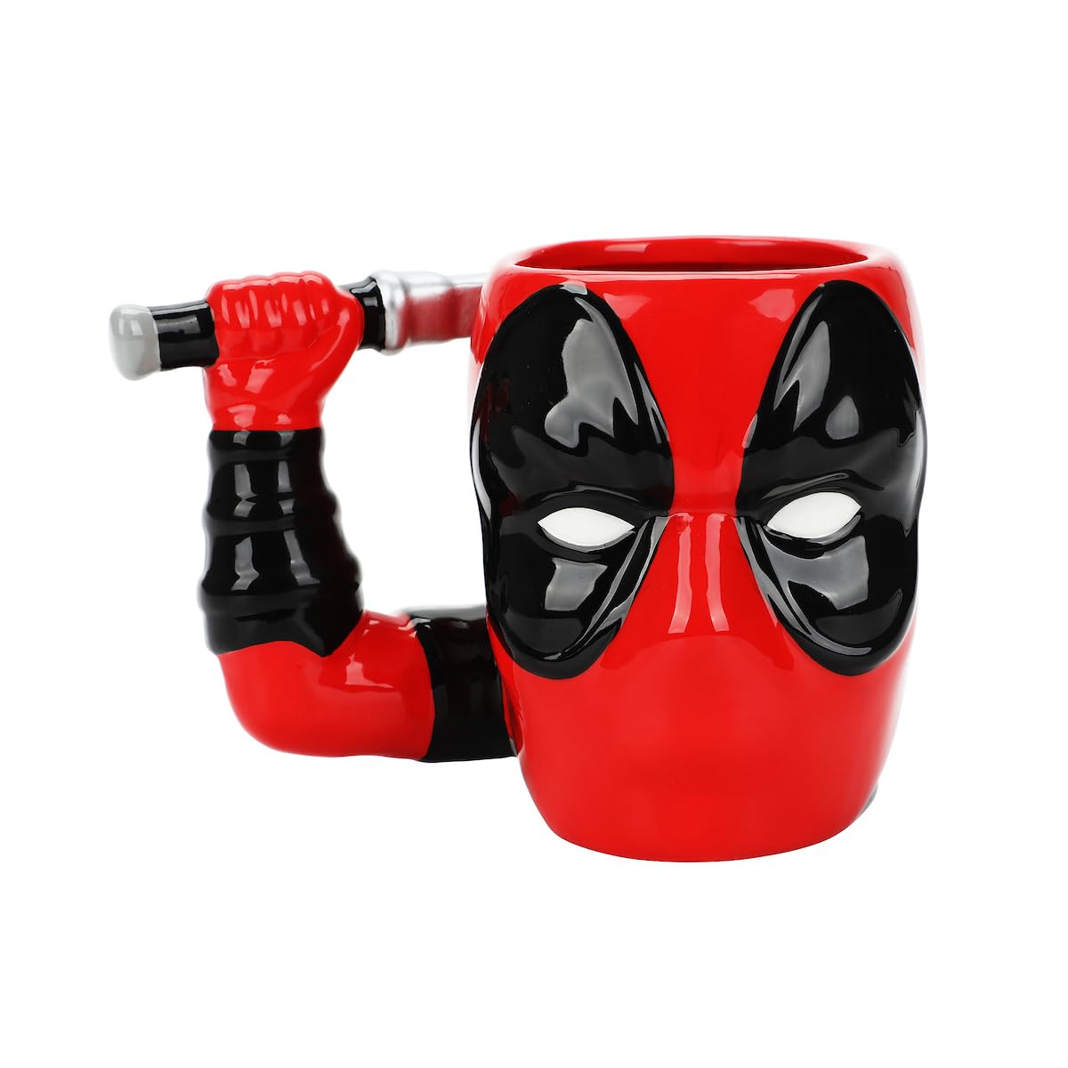 Taza Vandor Deadpool esculpida, vista frontal, ideal para empezar la mañana.
