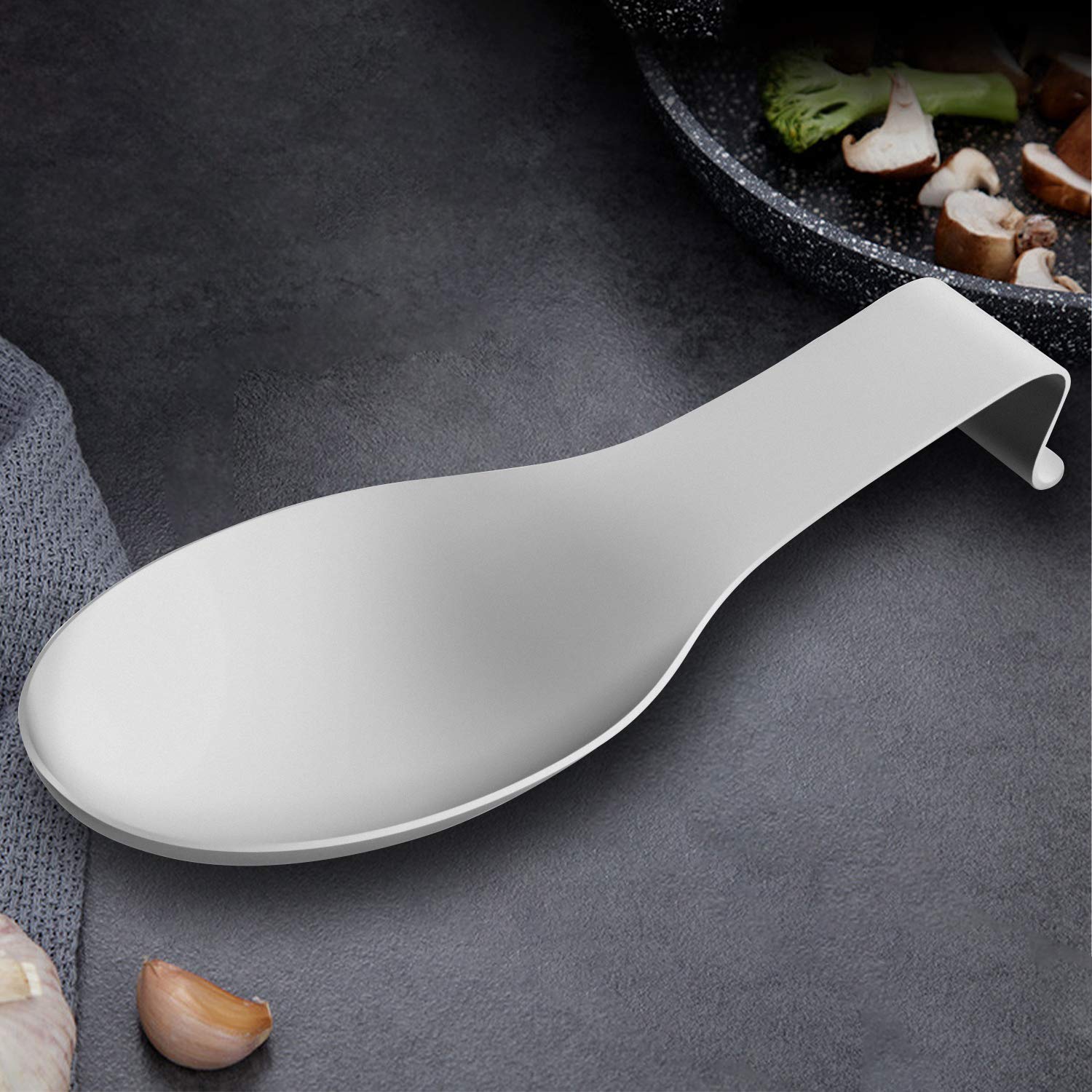 Acabado cepillado mate en VanlonPro portacucharas, aspecto elegante para la cocina