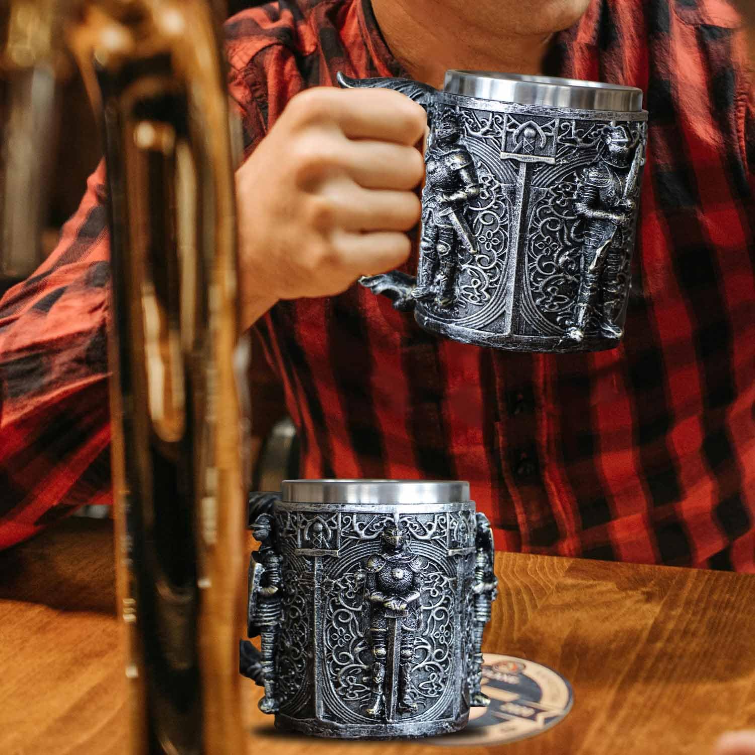 Acabado en acero inoxidable que resiste bebidas calientes