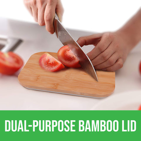 Tapas de bambú también funcionan como tablas de cortar para porciones.