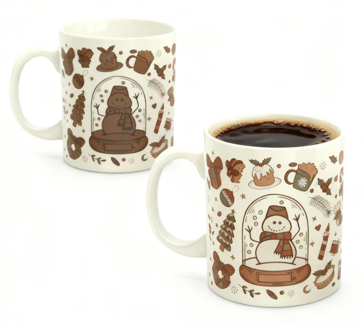 Taza VerumJade cambia de color al calor, revelando un árbol navideño vibrante.