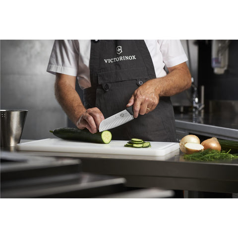 Victorinox Fibrox Pro Santoku de 7 pulgadas, mango negro ergonómico para uso diario