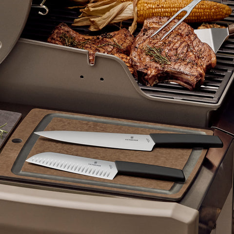 Victorinox Santoku para cocina diaria, diseño ligero y versátil.