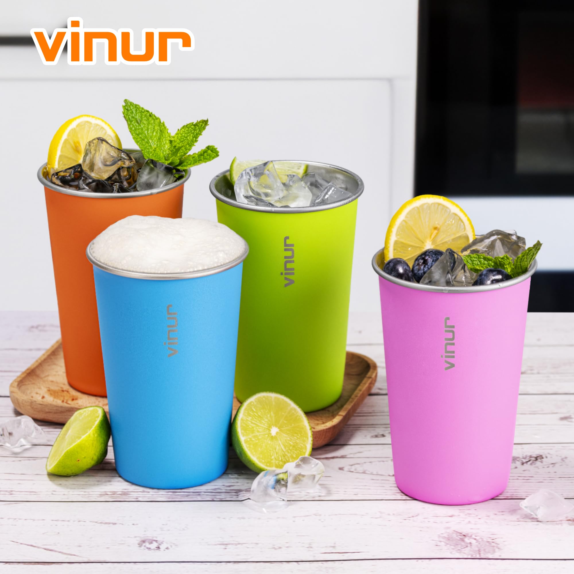 VINUR: vaso metálico apto para cócteles, vino y batidos.