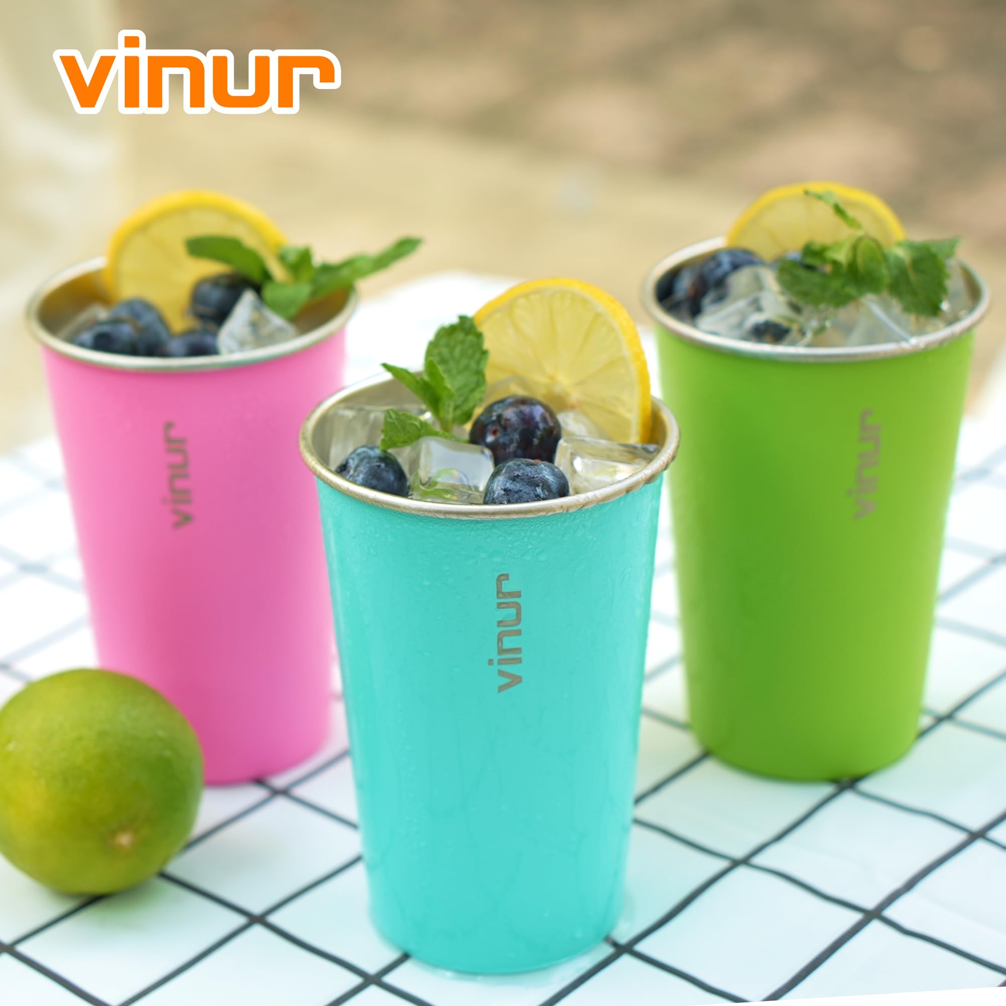 VINUR: vasos para playa o piscina, ligeros y resistentes.