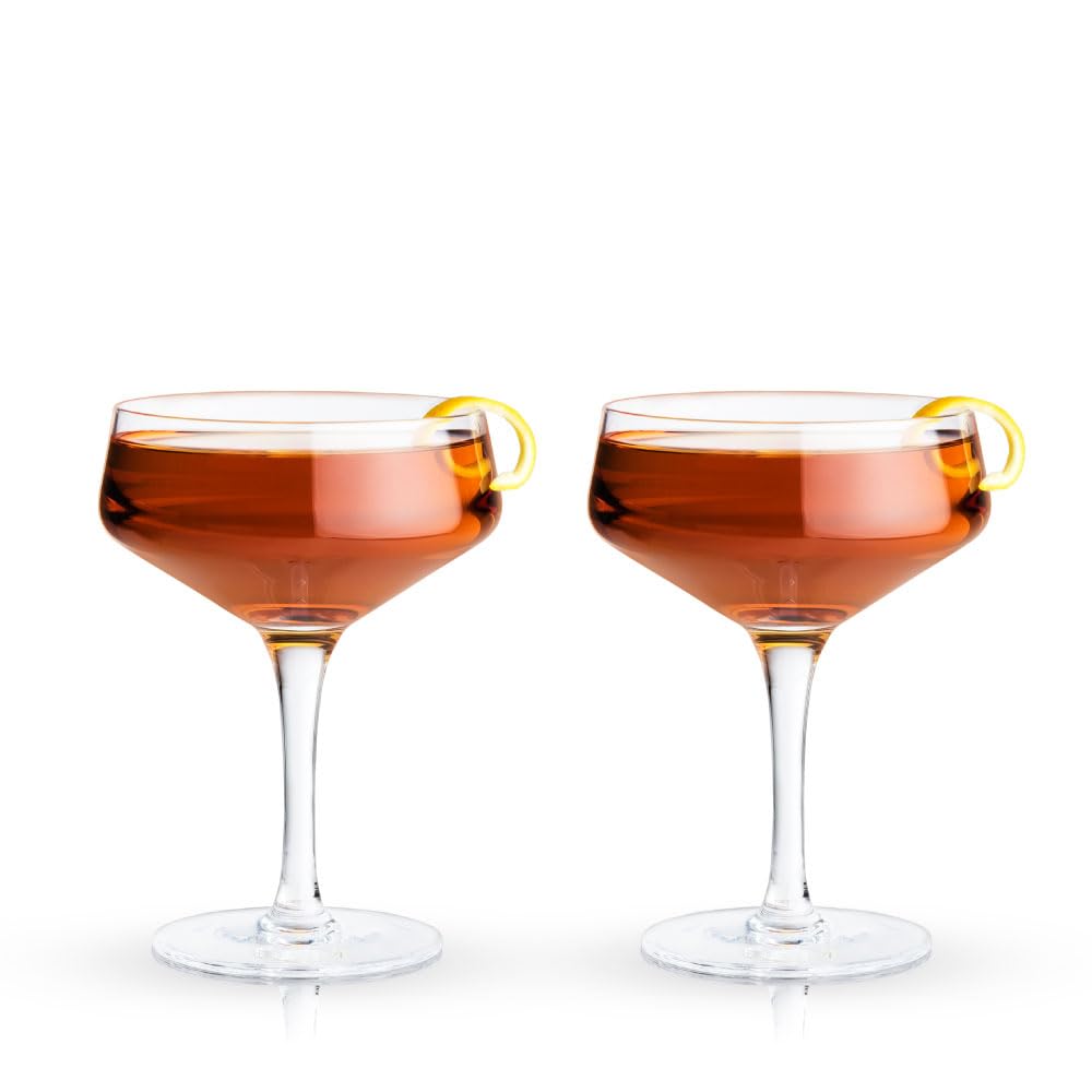 Viski Raye uso espresso martini cristal, ideal para reuniones nocturnas.