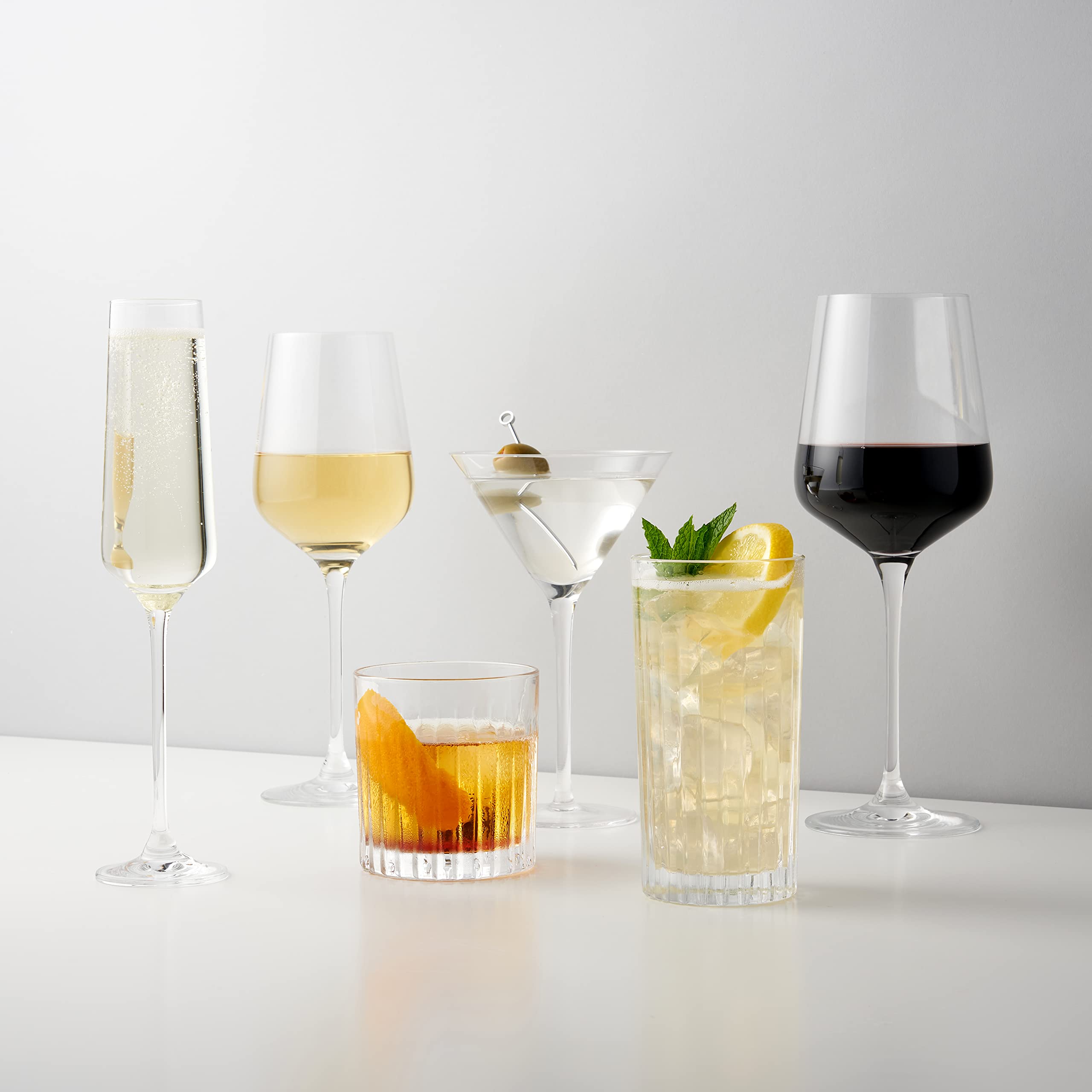 Copa de 14 onzas ideal para bebidas largas.