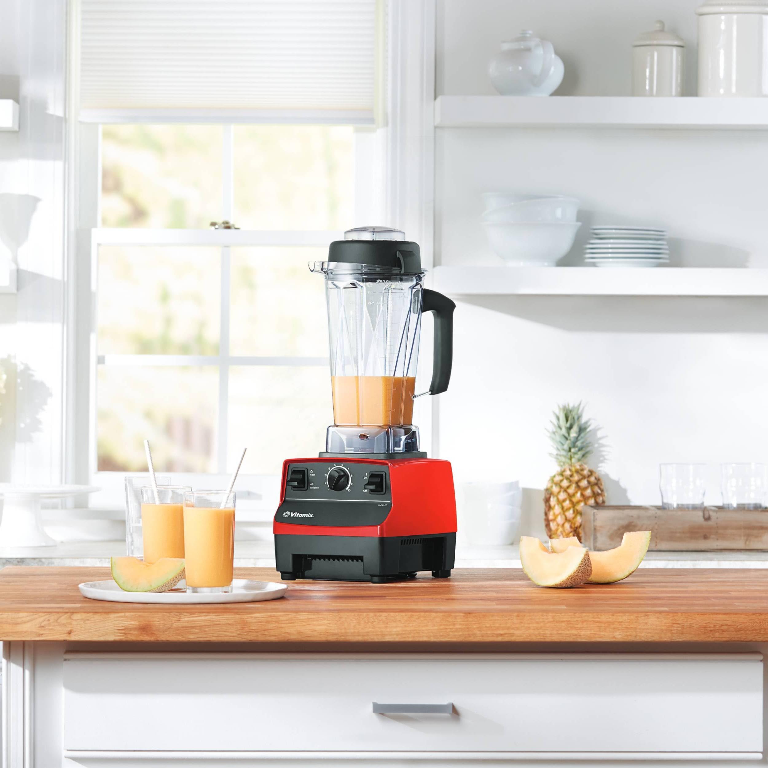 Cuchillas de acero inoxidable de Vitamix 5200 para triturar verduras fibrosas.