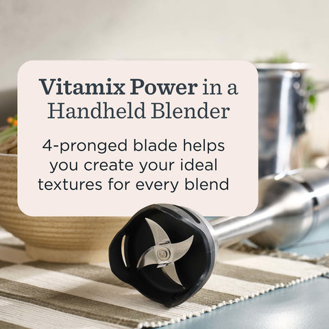 Vitamix mezcla desde sopas hasta aderezos sin cambiar herramientas.