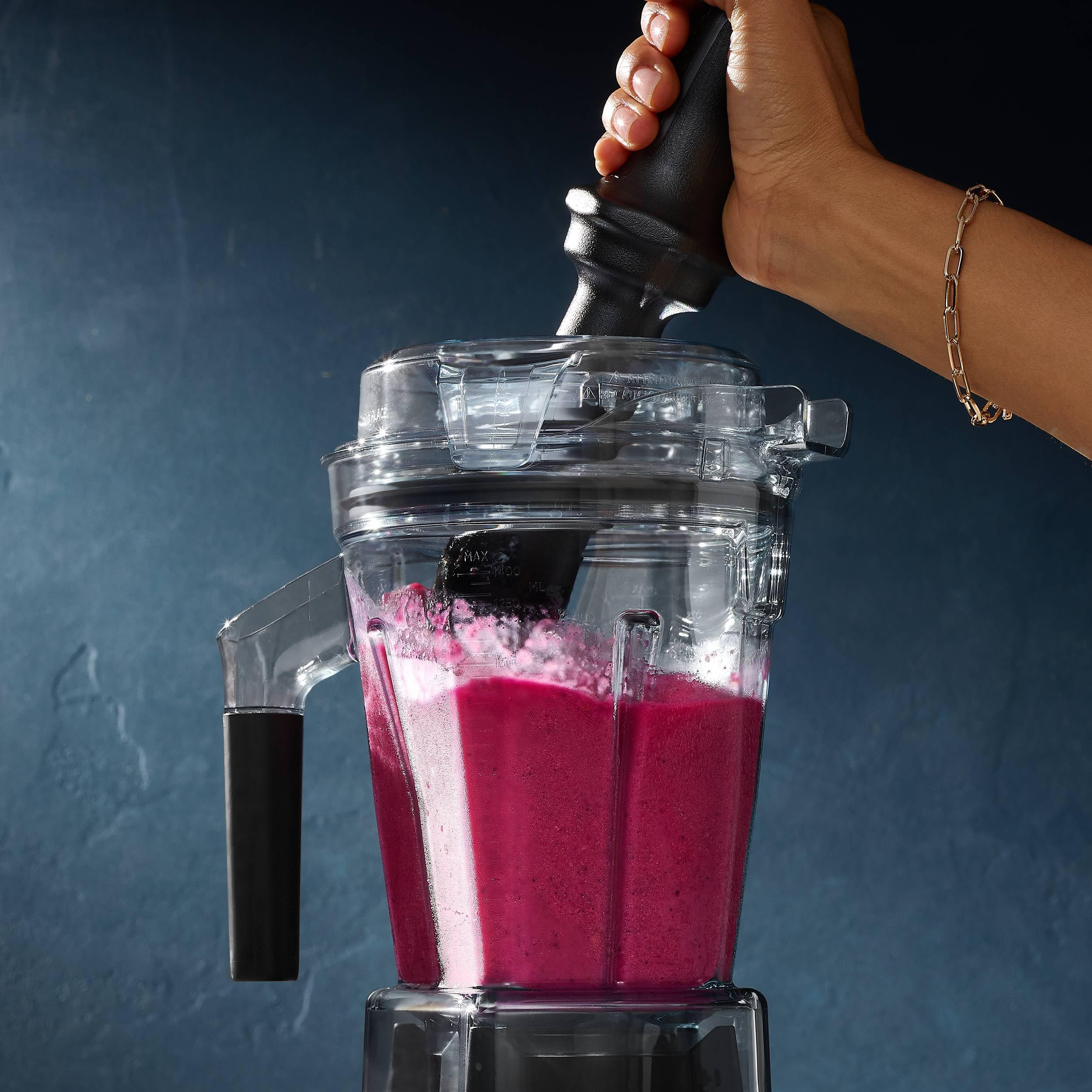 Vitamix tapa transparente y ventilada para monitorear la mezcla.