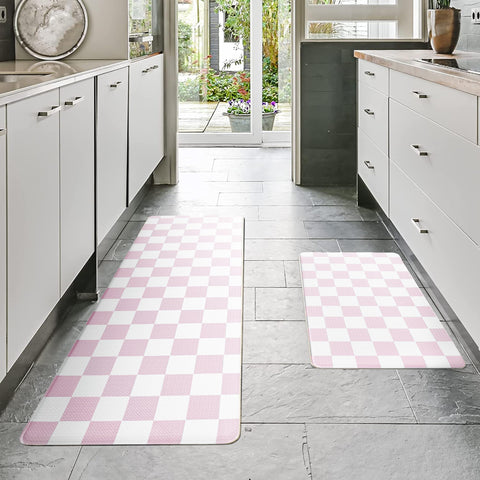 Alfombrilla VivaNest antideslizante rosa con cuadros para mayor seguridad.