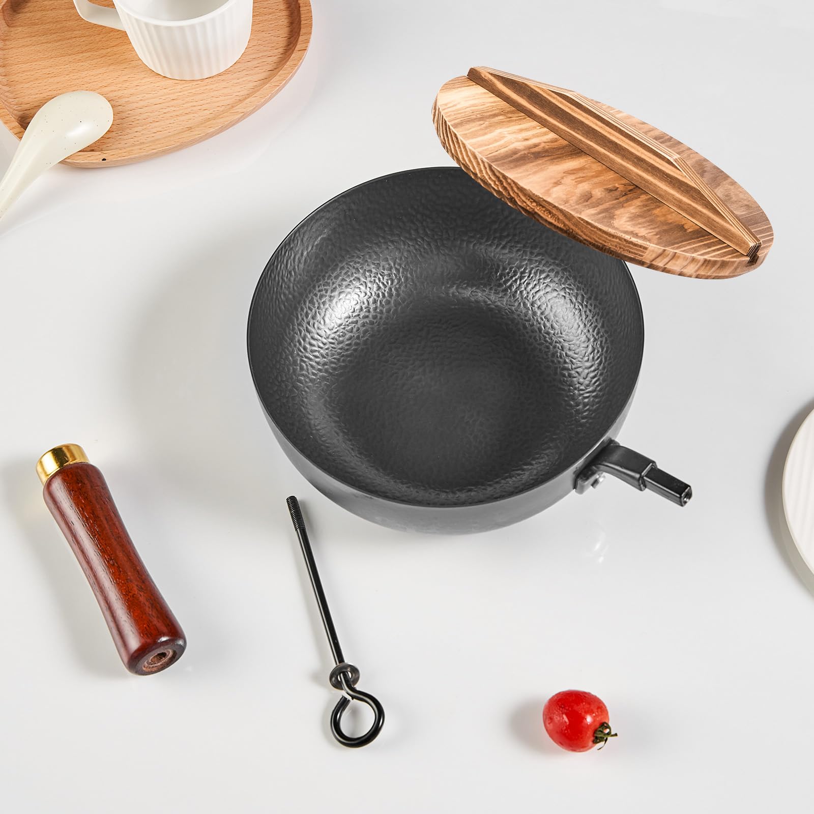 VIVIDCOOKWARE, mango de madera ofrece un agarre seguro para verter y servir.