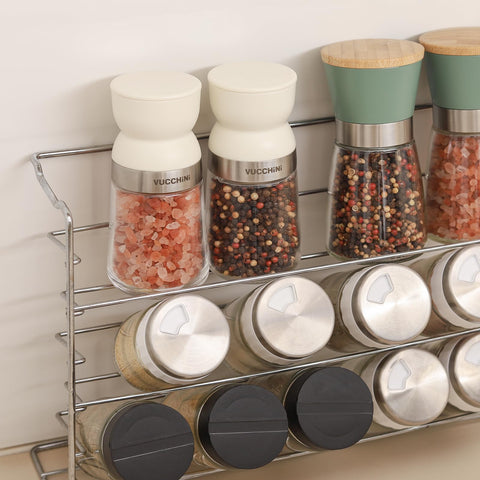 Uso en exteriores: set de molinillos Vucchini para barbacoas y picnics
