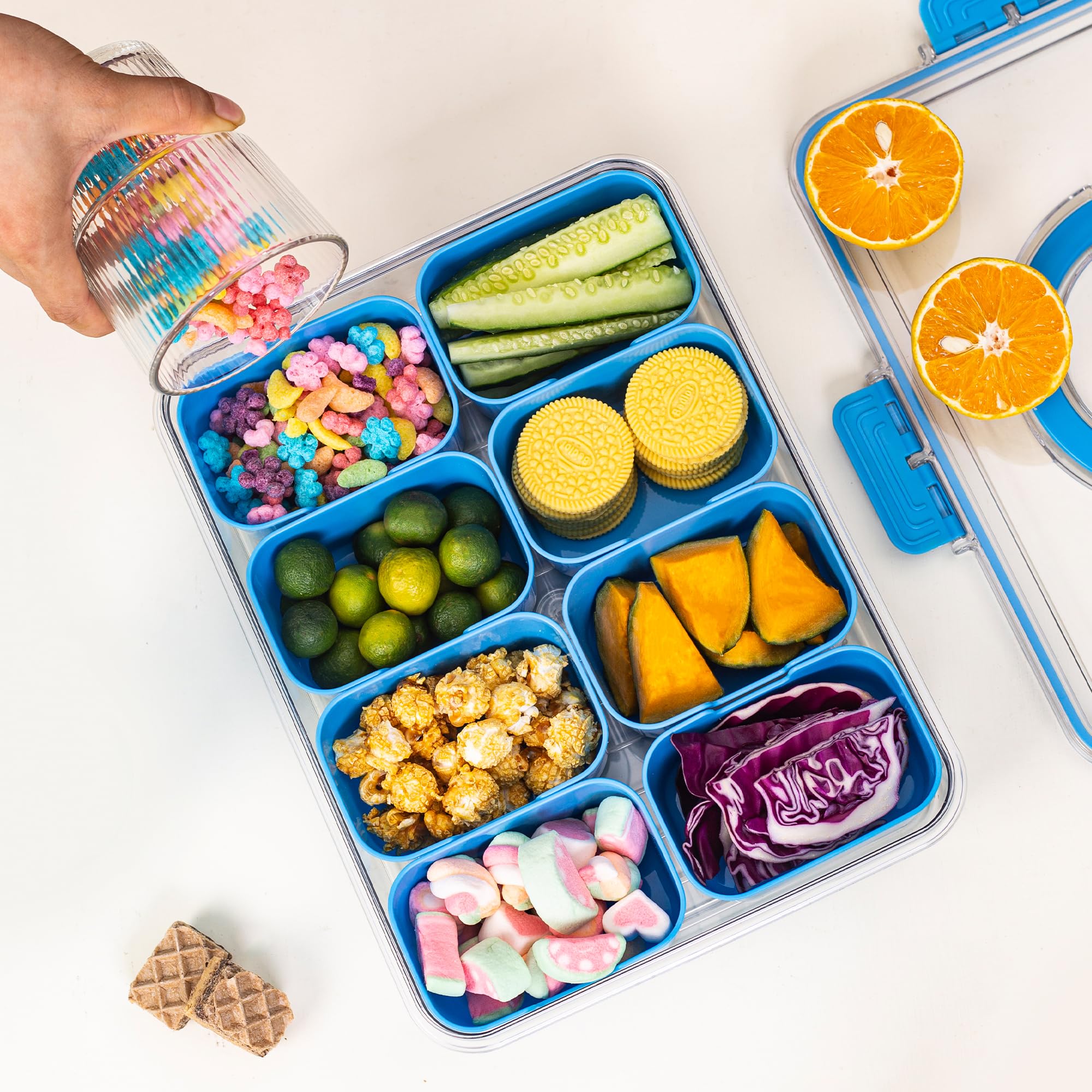 Bandeja WACOI para snacks con ocho compartimentos para varias porciones