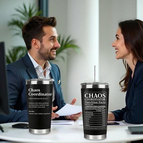WECACYD Chaos Coordinator Tumbler con dato nutricional en reverso, toque humorístico para colegas.