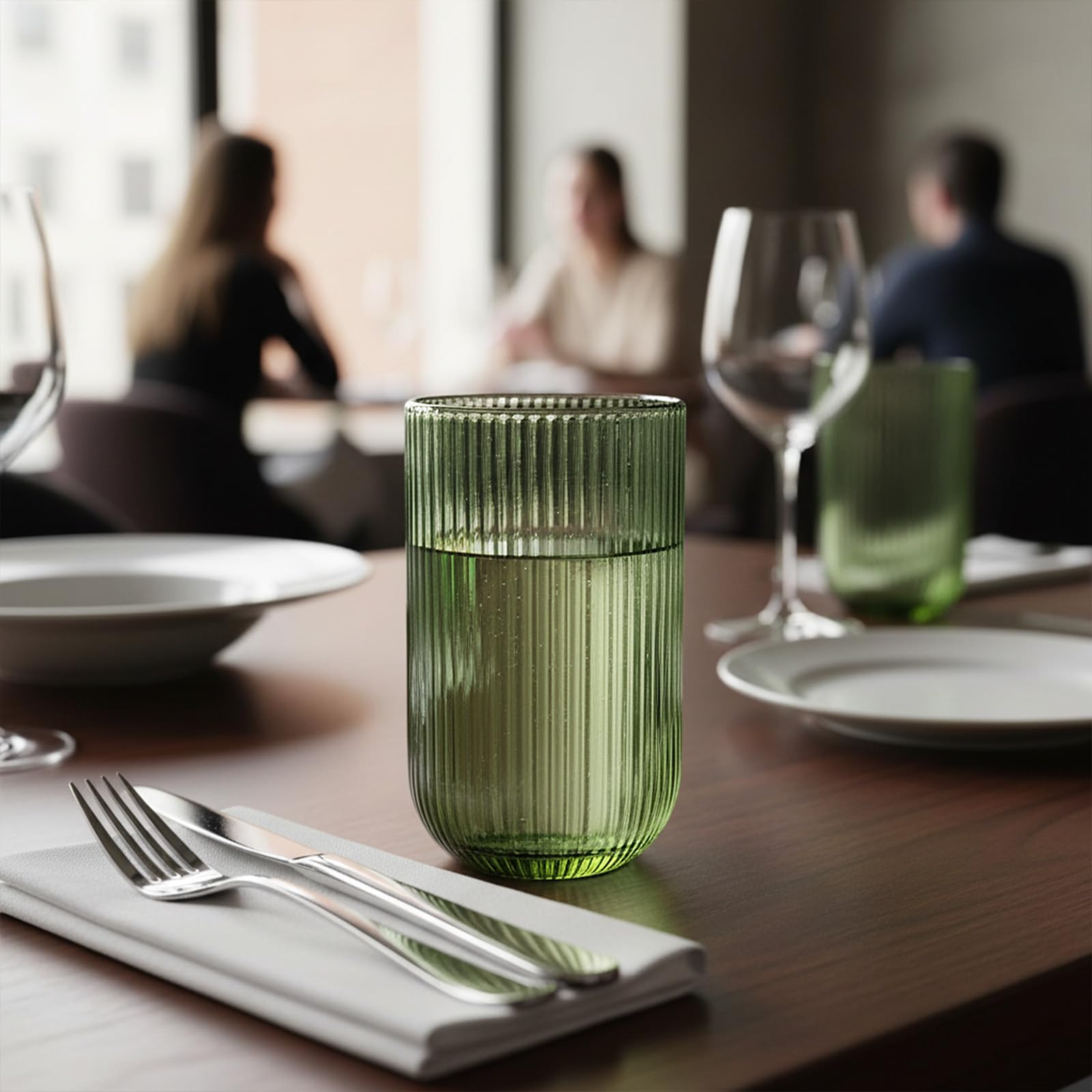 Vasos bajos WeirdUncle origami verde con acabado acanalado para bebidas