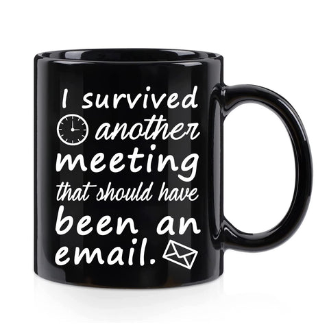 Taza Wenassy con frase de oficina sobre reuniones, regalo ideal para el día a día.