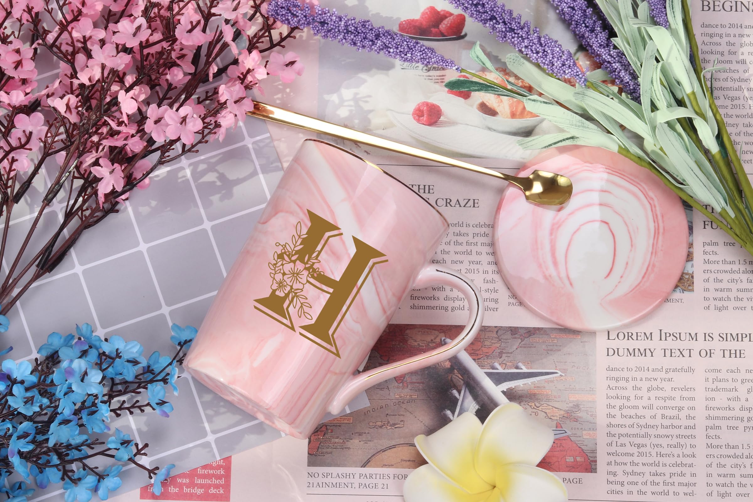 Taza WENSSY personalizada con letra H, regalo único para celebrar un momento especial.