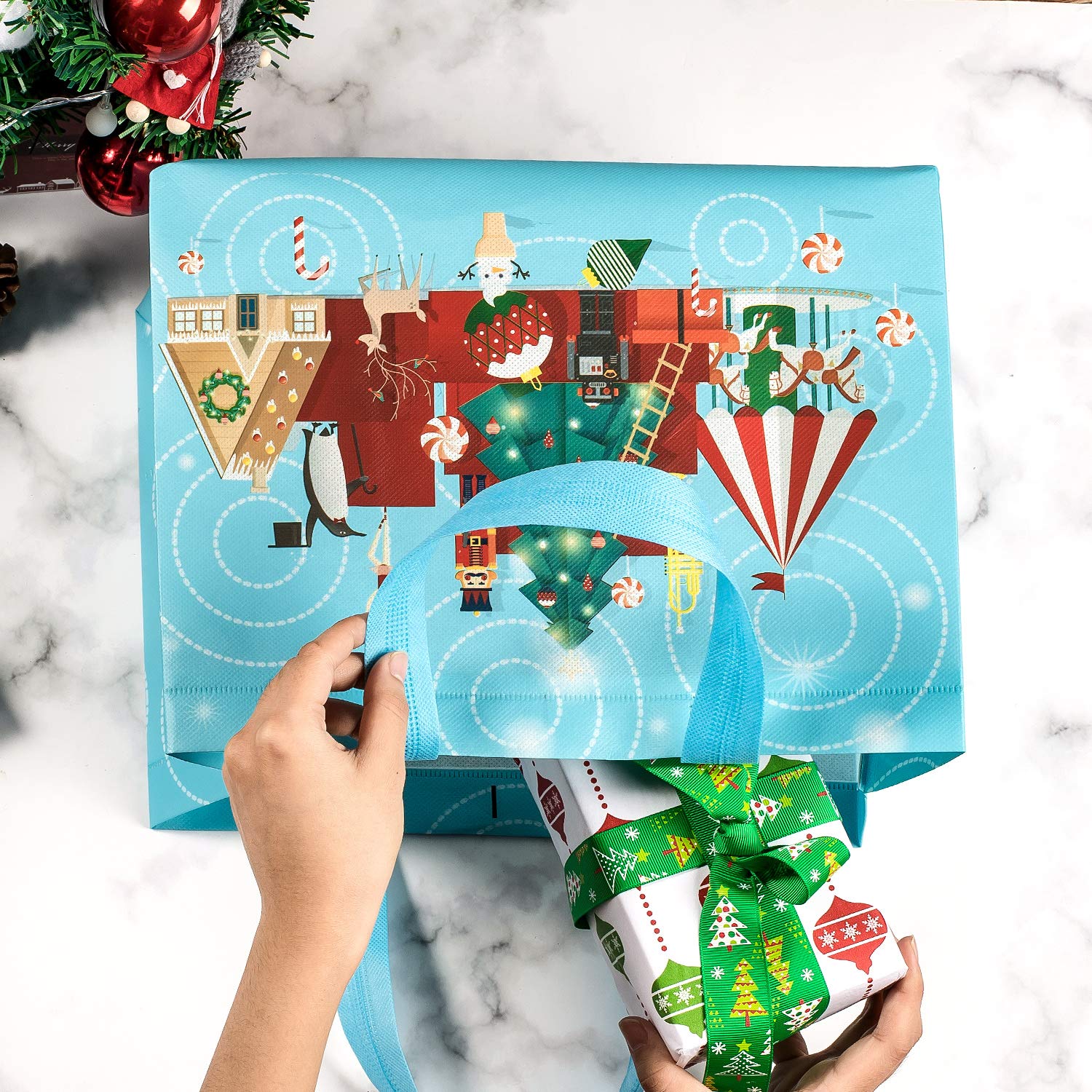 Whaline tote para regalos sin envolver, práctico y rápido.