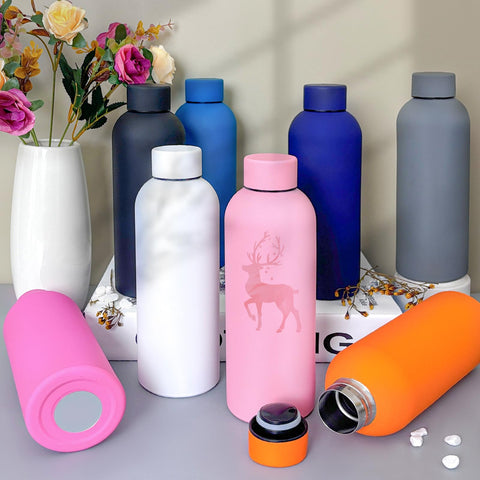 WHEATHUSK ofrece opciones de personalización para logos y mensajes.