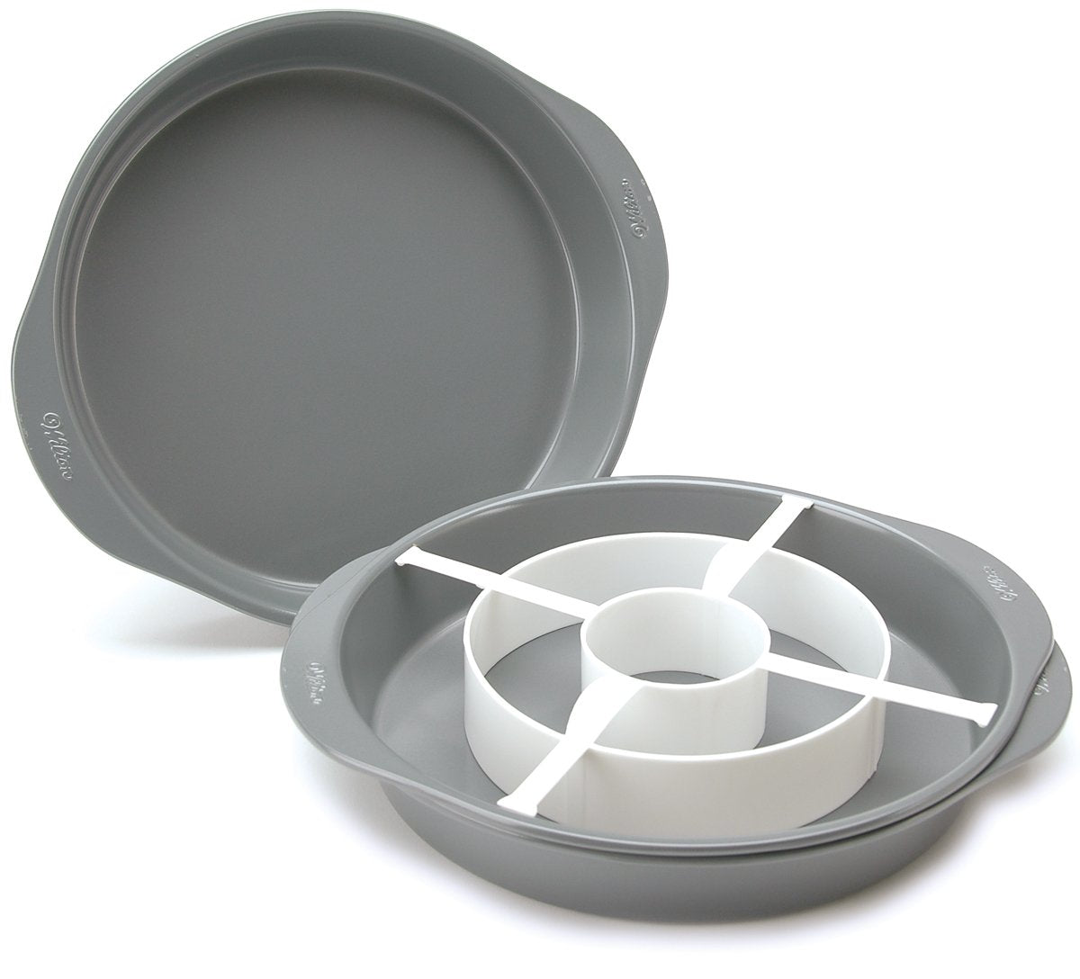 Anillo divisor Wilton facilita capas distintas para crear un efecto tablero