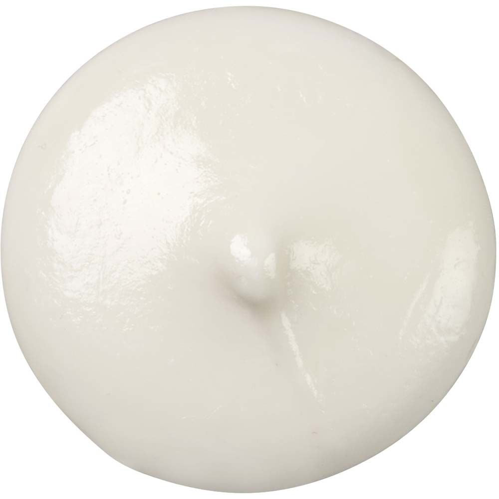 Derretidos en cuenco, cobertura suave para golosinas con Wilton Candy Melts blanco.