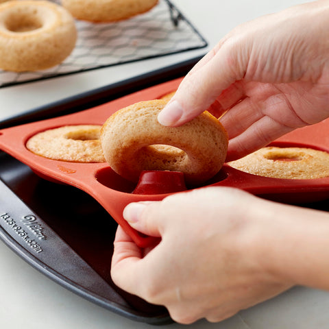 Wilton donas silicona usos múltiples: hornear y gelatinas