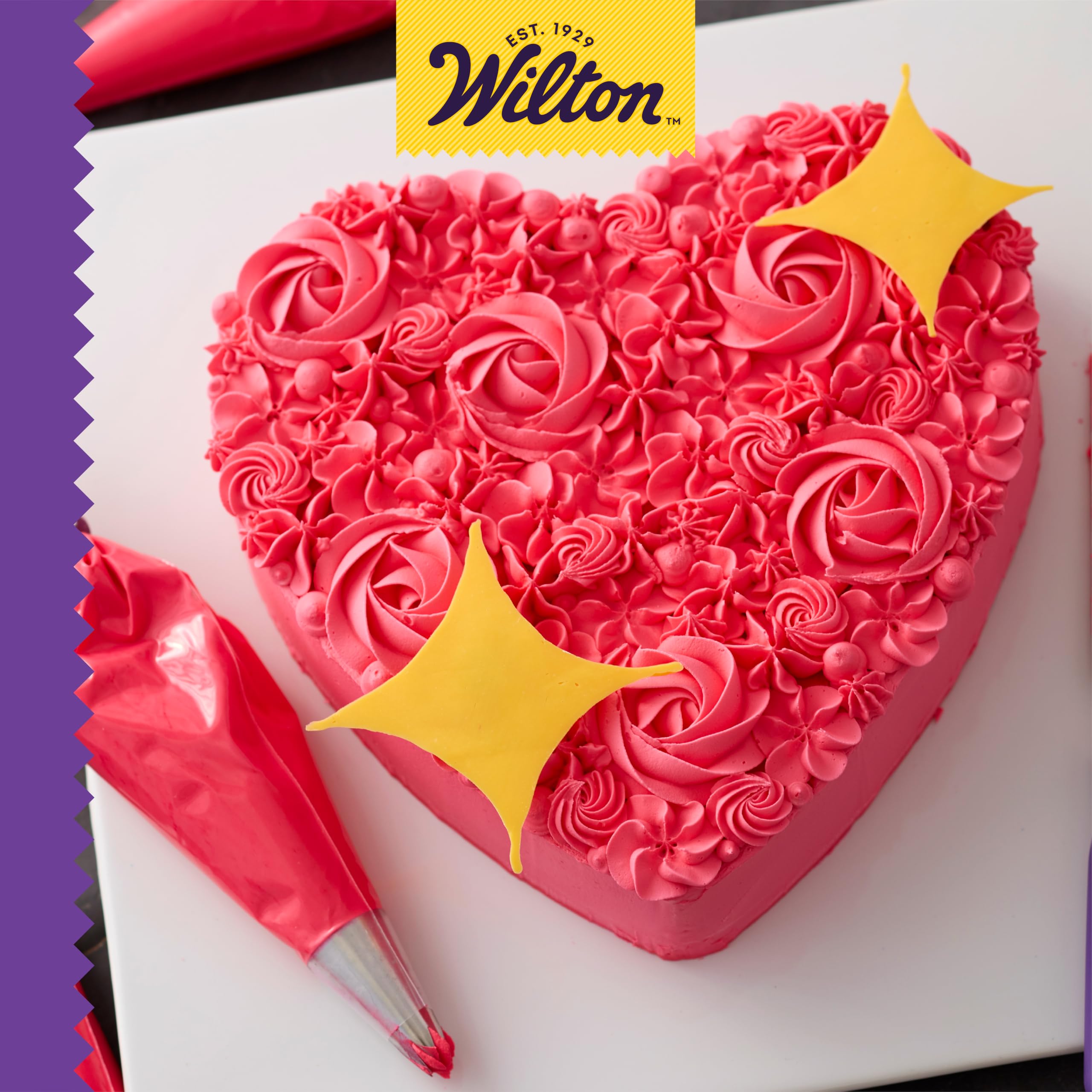 Después de hornear, limpieza a mano para reutilización del molde Wilton.