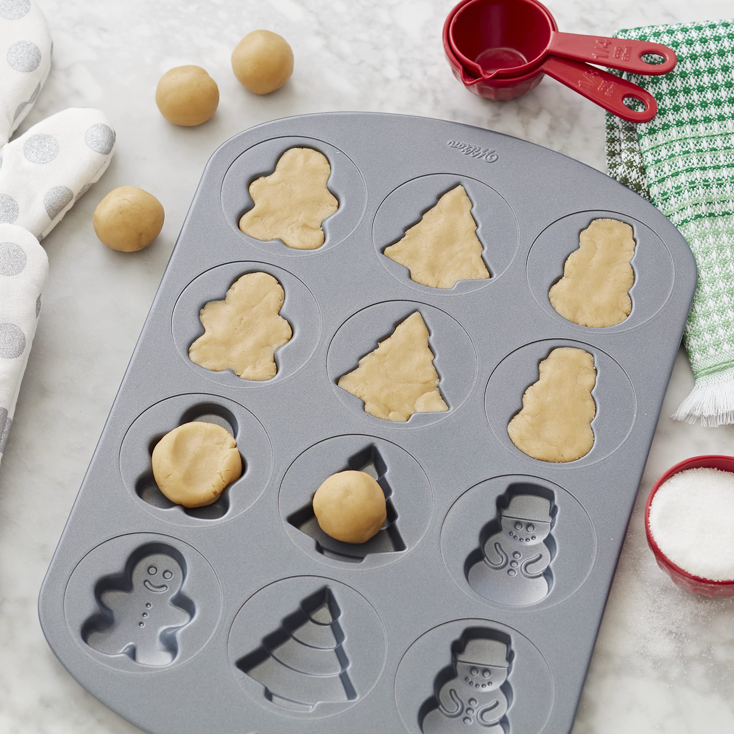 Molde Wilton muñeco de nieve, galletas con detalles para decorar.