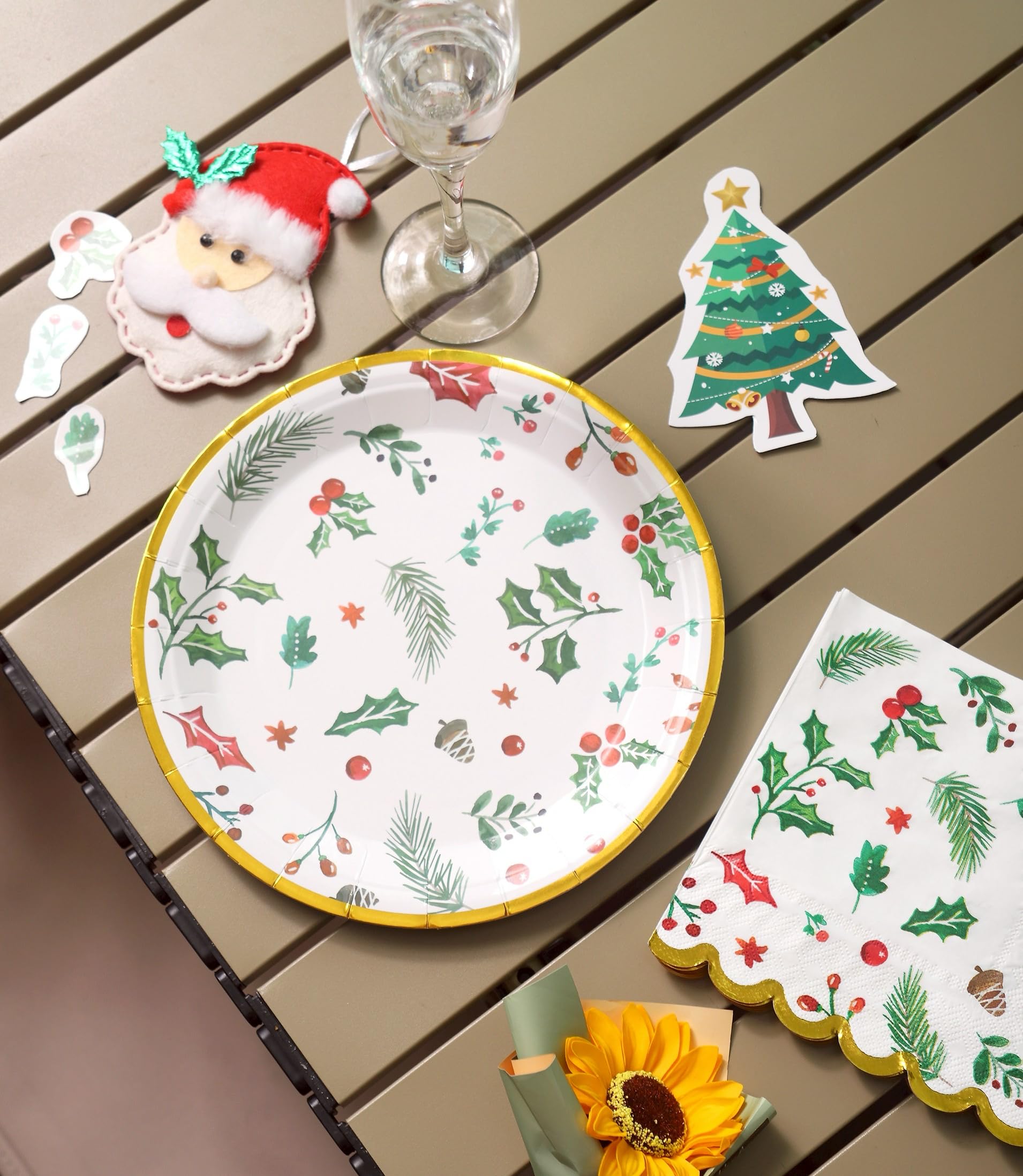 Paquete de 100 servilletas Winoo Design para Navidad, opcion economica para fiestas.