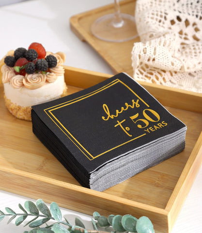 Winoo Design: servilletas ideales para aniversarios y bodas temáticas.