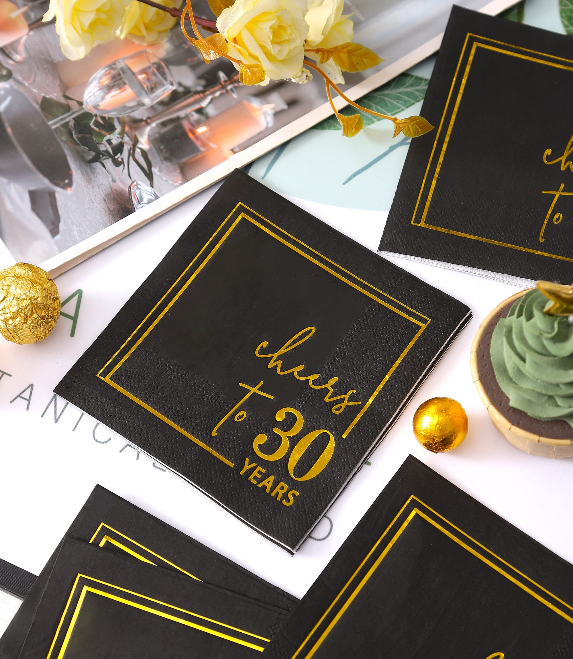 Toque elegante para mesa de celebración con servilletas Winoo Design.